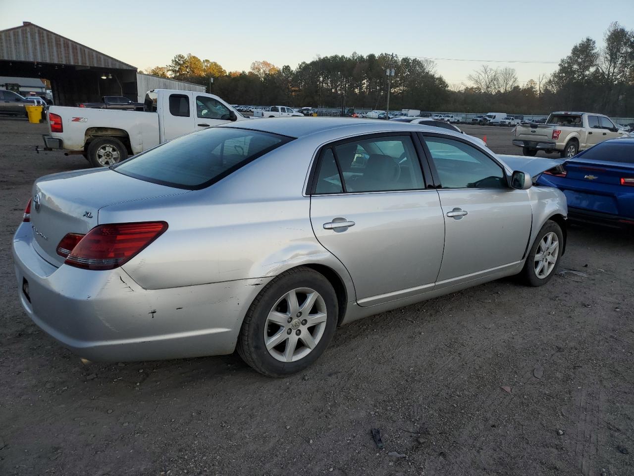Obraz 3 z 2008 TOYOTA AVALON XL 2008 z VIN 4T1BK36BX8U285383