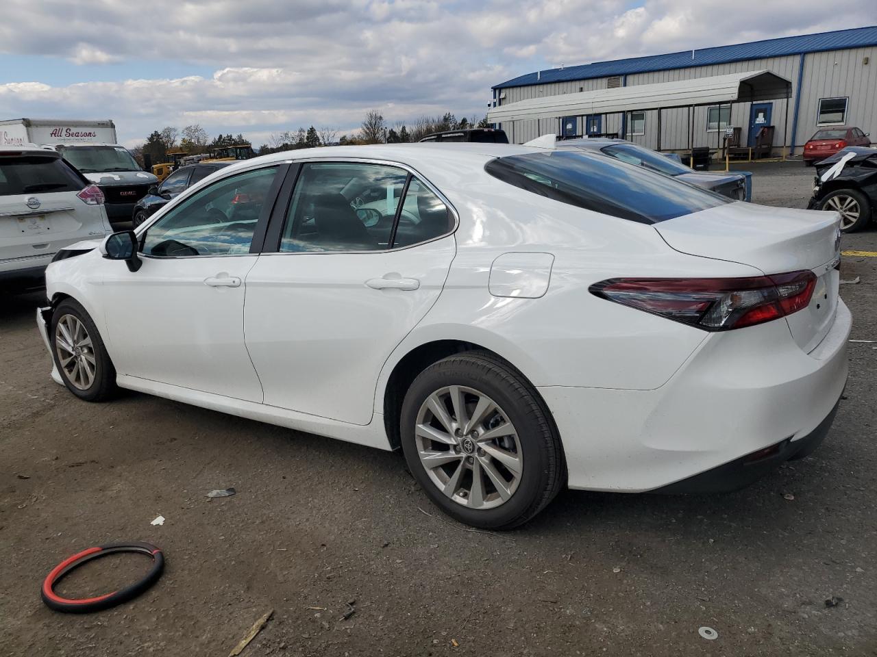 Image 2 of 2023 TOYOTA CAMRY LE 2023 with VIN 4T1C11BK8PU103552