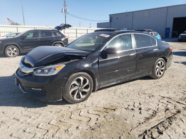 Изображение 1 2017 HONDA ACCORD EXL 2017 с VIN 1HGCR2F84HA208319