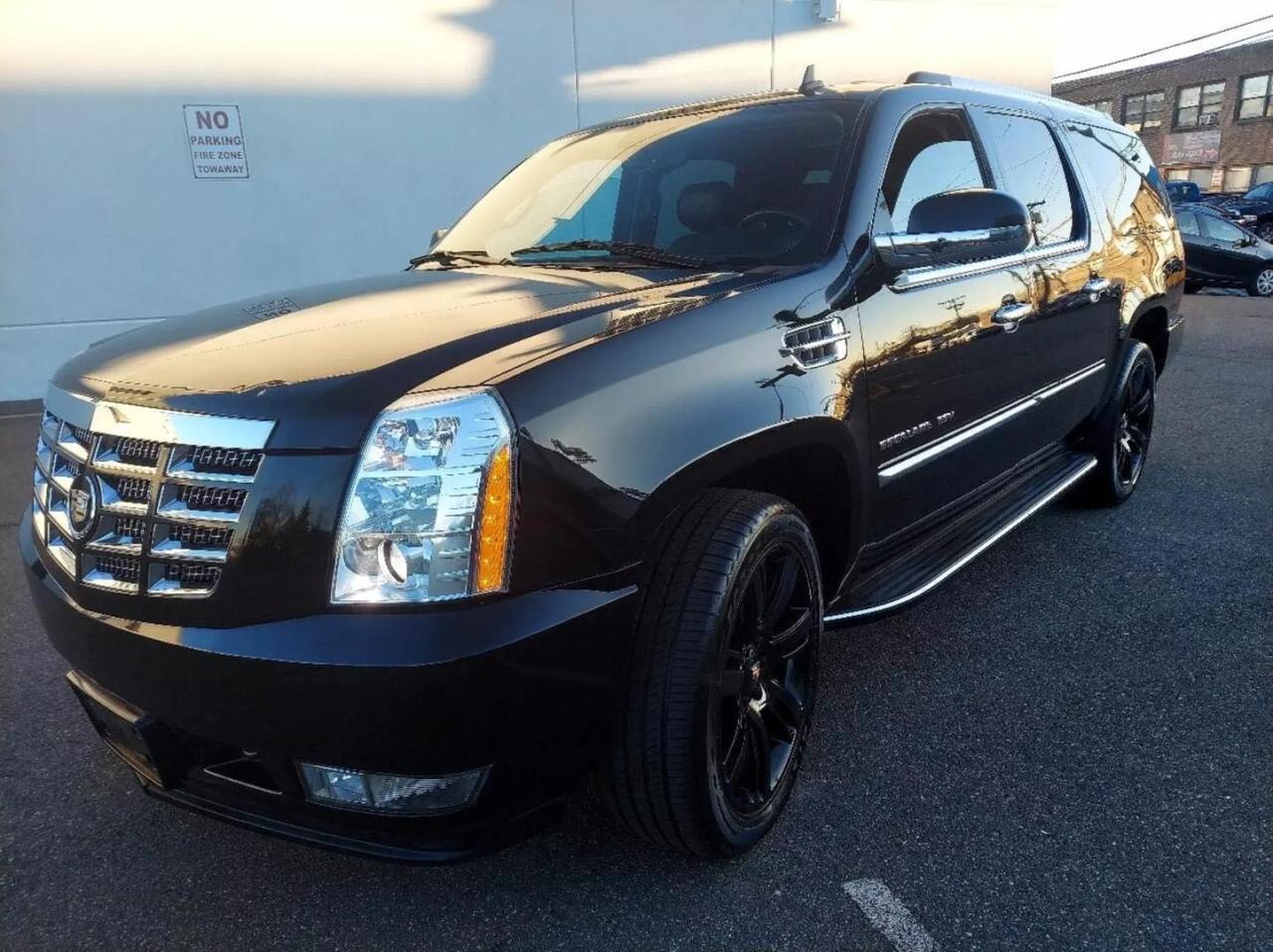 Image 2 of 2012 CADILLAC ESCALADE ESV LUXURY 2012 with VIN 1GYS4HEF1CR302786