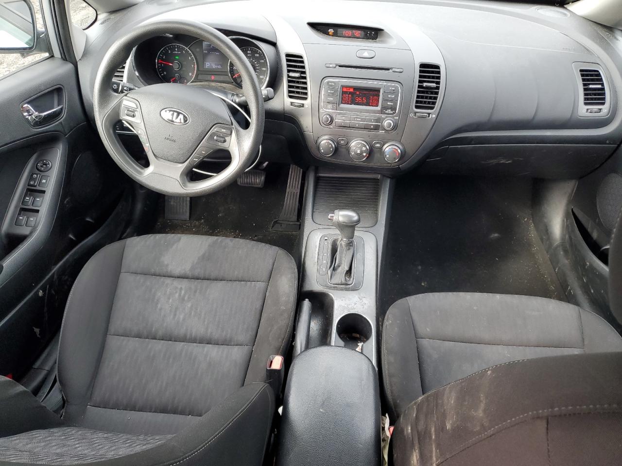 Изображение 2 2016 KIA FORTE LX 2016 с VIN KNAFK4A62G5610328