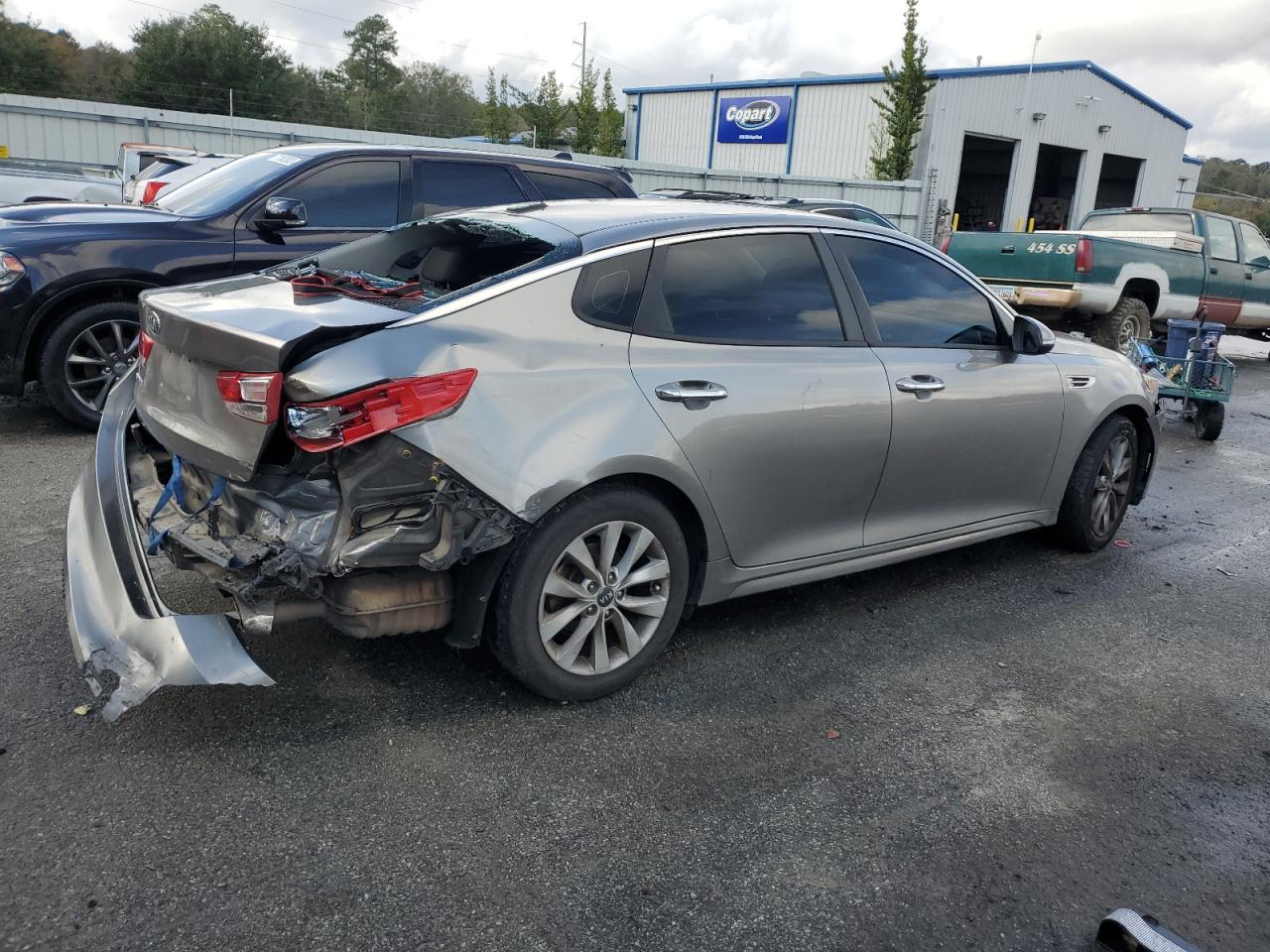 Изображение 3 2017 KIA OPTIMA LX 2017 с VIN 5XXGT4L3XHG141042