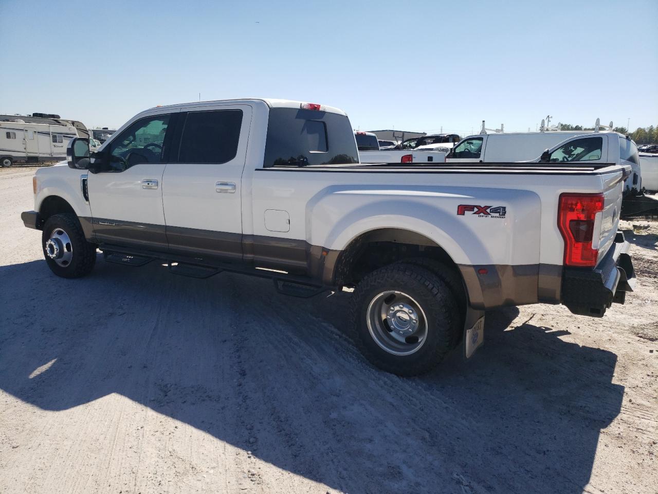Изображение 2 2017 FORD F350 SUPER DUTY 2017 с VIN 1FT8W3DT1HED25925