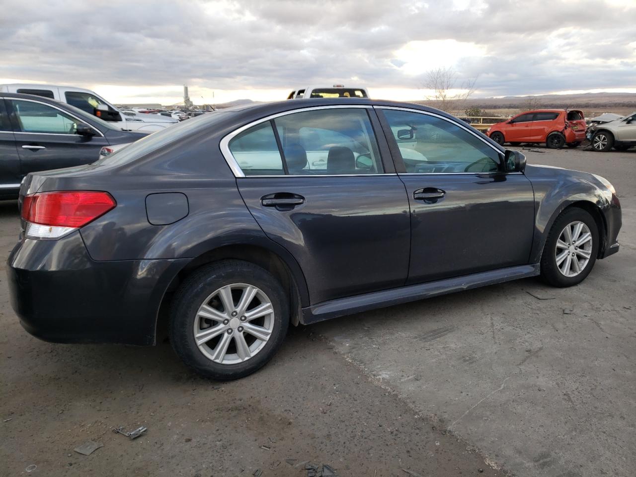 Obraz 3 z 2011 SUBARU LEGACY 2.5I PREMIUM 2011 z VIN 4S3BMBG63B3247940