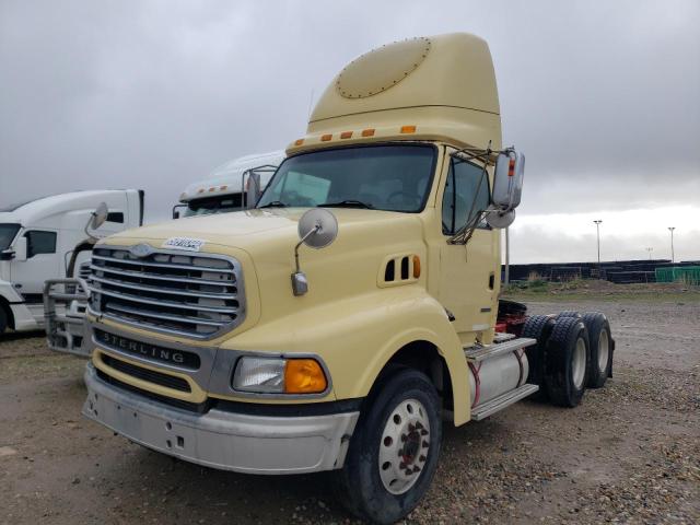Image 2 of 2004 STERLING TRUCK AT 9500 2004 with VIN 2FWJA3CV34AM18590