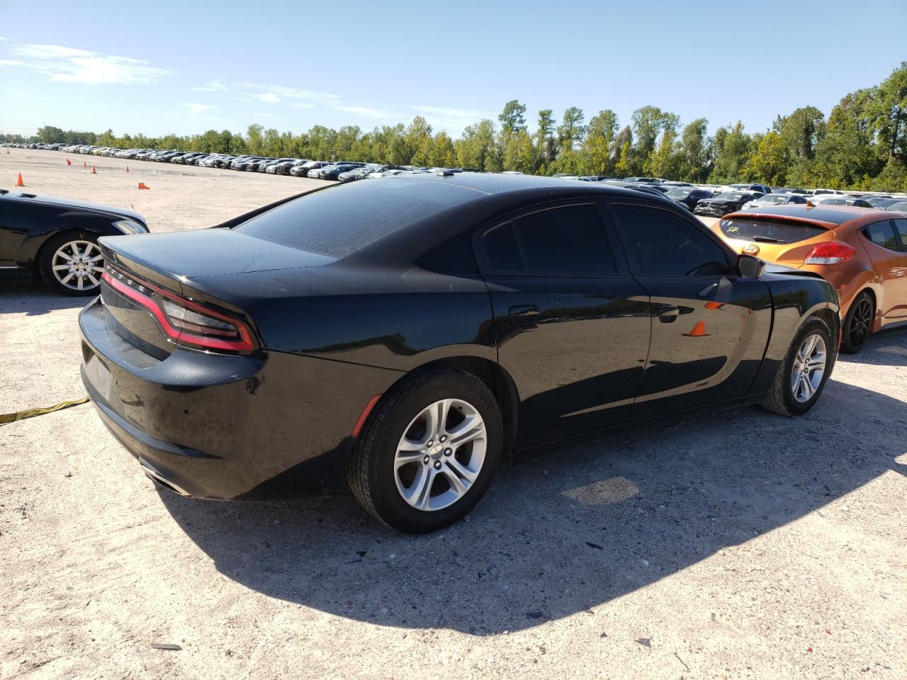 Obraz 3 z 2020 DODGE CHARGER SXT 2020 z VIN 2C3CDXBG9LH116449