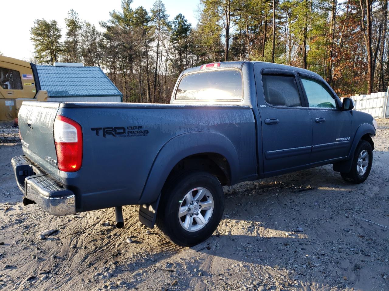 Image 3 of 2006 TOYOTA TUNDRA DOUBLE CAB SR5 2006 with VIN 5TBDT44186S508363