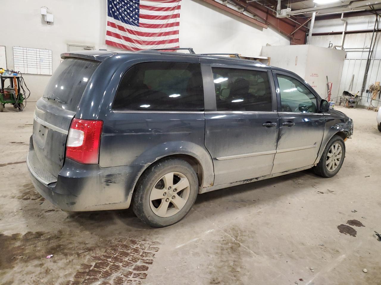 Image 3 of 2013 CHRYSLER TOWN & COUNTRY TOURING 2013 with VIN 2C4RC1BG3DR604846