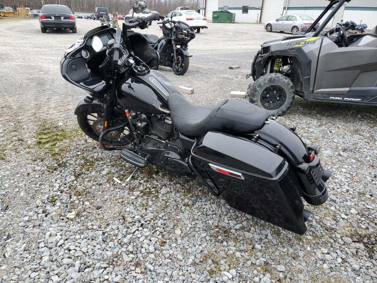 Obraz 3 z 2019 HARLEY-DAVIDSON FLTRXS  2019 z VIN 1HD1KTP12KB629523