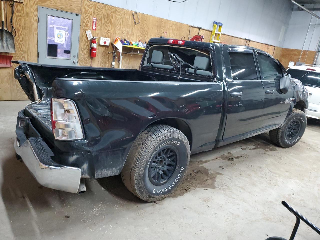 Изображение 3 2016 RAM 1500 ST 2016 с VIN 1C6RR7ST7GS150996