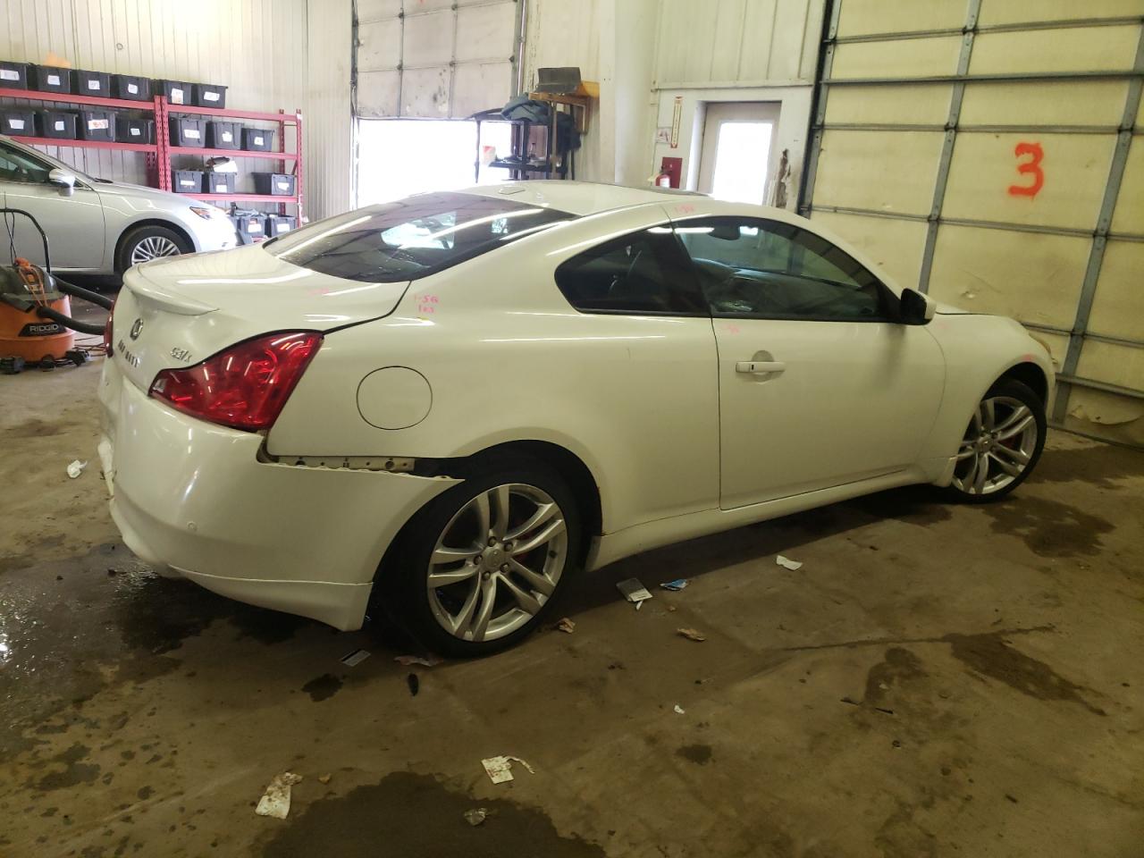 Image 3 of 2010 INFINITI G37  2010 with VIN JN1CV6EL6AM152317