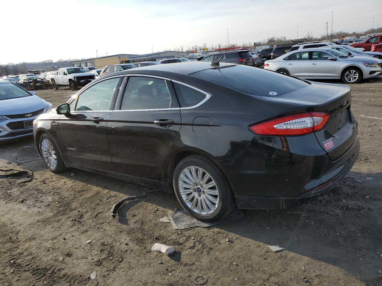 Image 2 of 2013 FORD FUSION SE HYBRID 2013 with VIN 3FA6P0LU8DR170736
