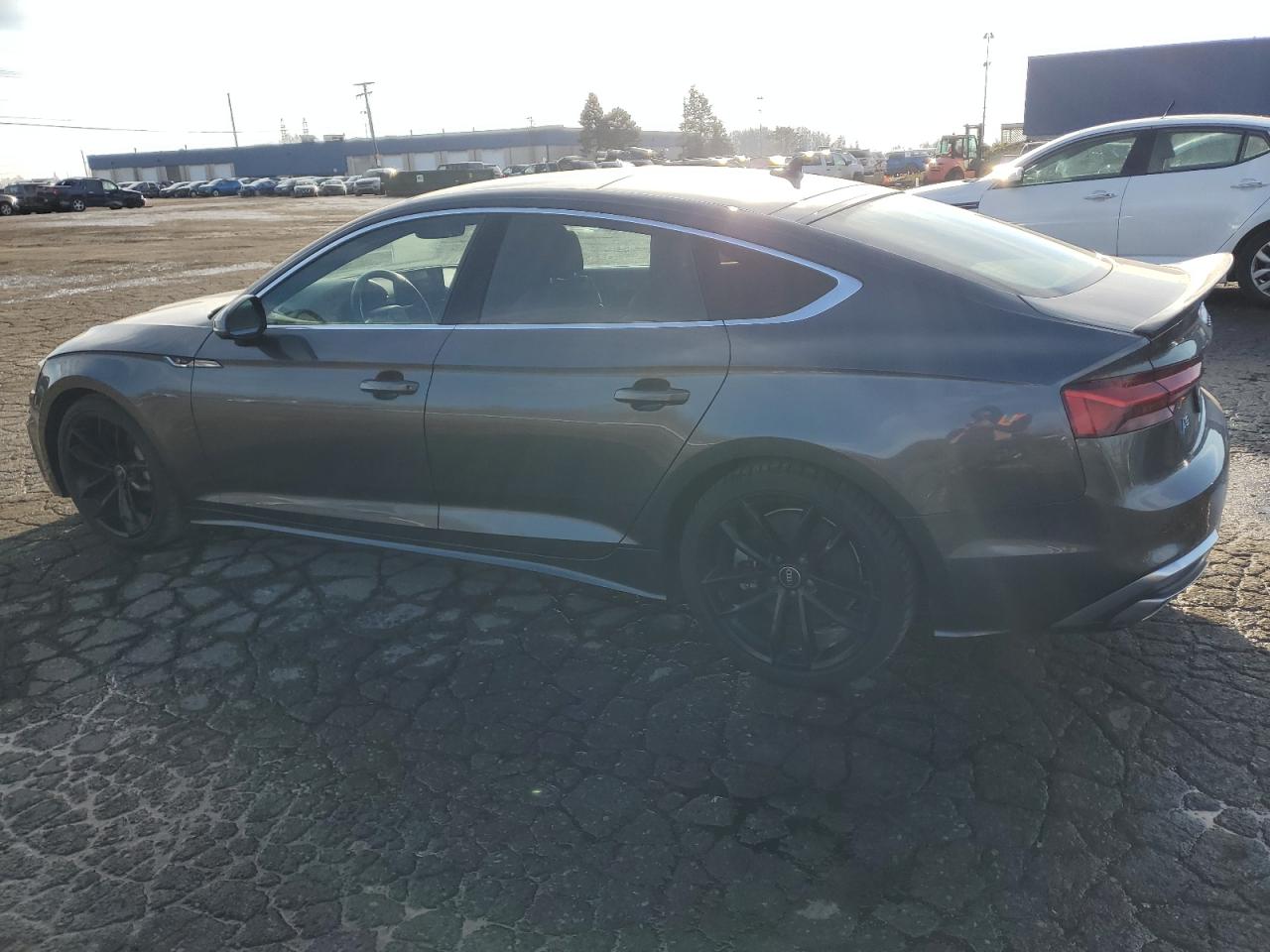Obraz 2 z 2021 AUDI A5 PREMIUM PLUS 45 2021 z VIN WAUFACF56MA041922