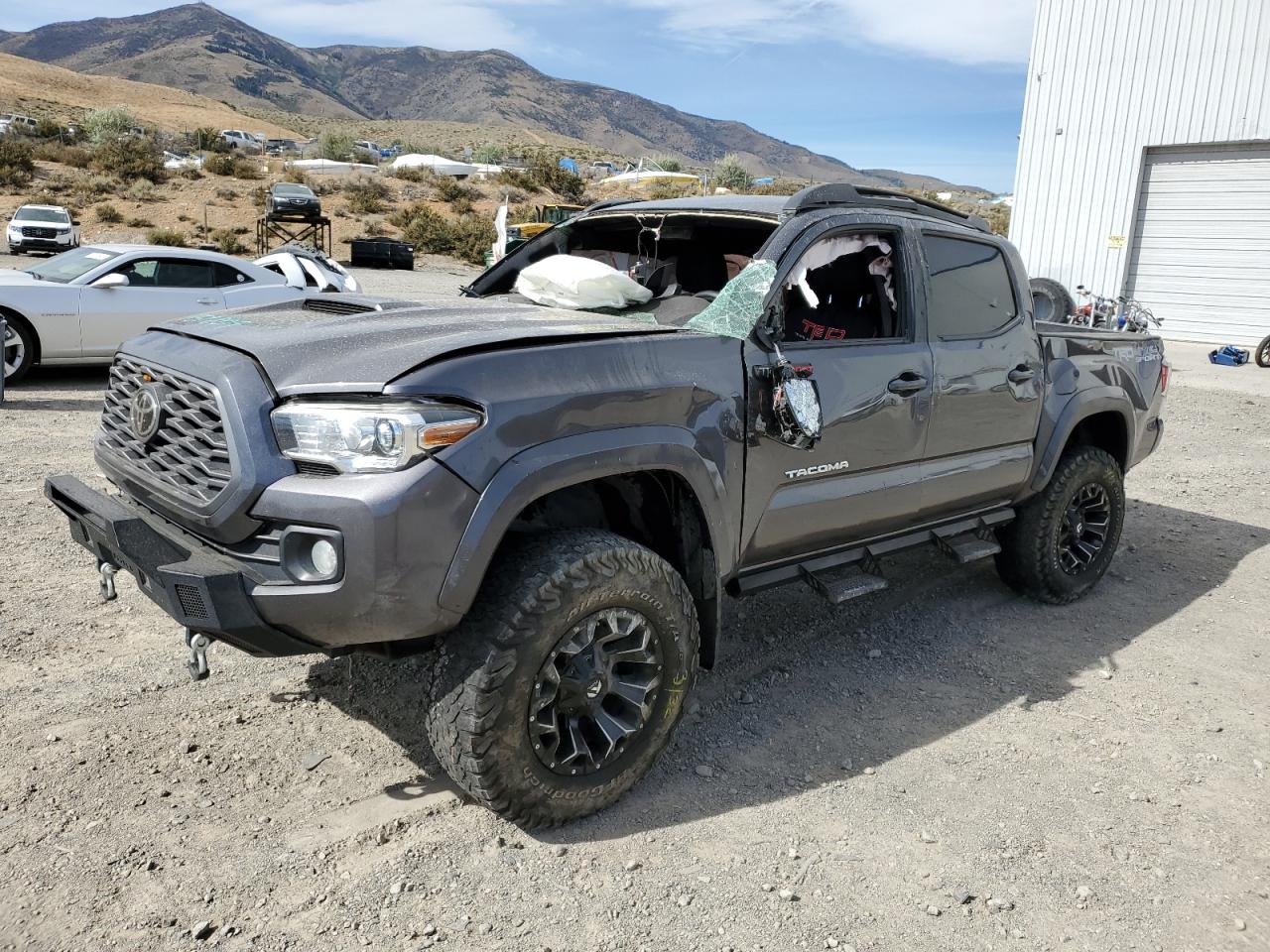 Изображение 1 2020 TOYOTA TACOMA DOUBLE CAB 2020 с VIN 5TFCZ5AN3LX223218