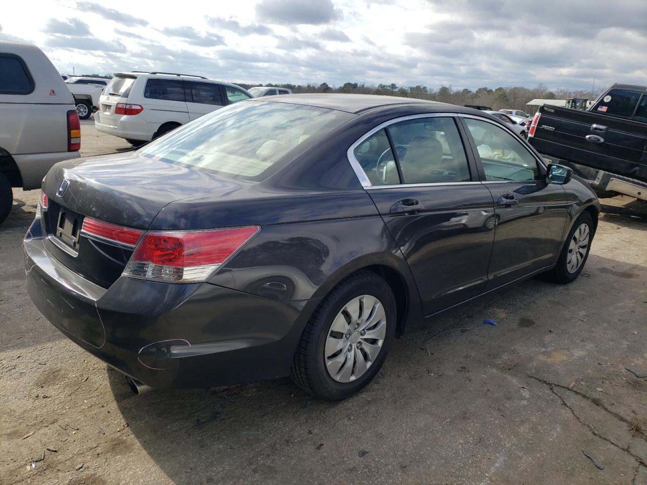Изображение 3 2011 HONDA ACCORD LX 2011 с VIN 1HGCP2F32BA065825
