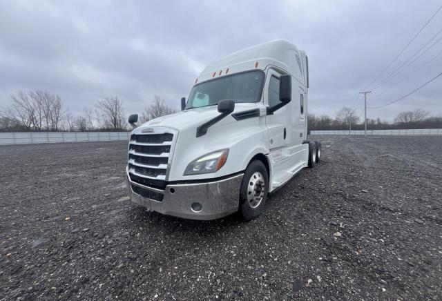 Image 2 of 2019 FREIGHTLINER CASCADIA 126  2019 with VIN 3AKJHHDRXKSKW2045