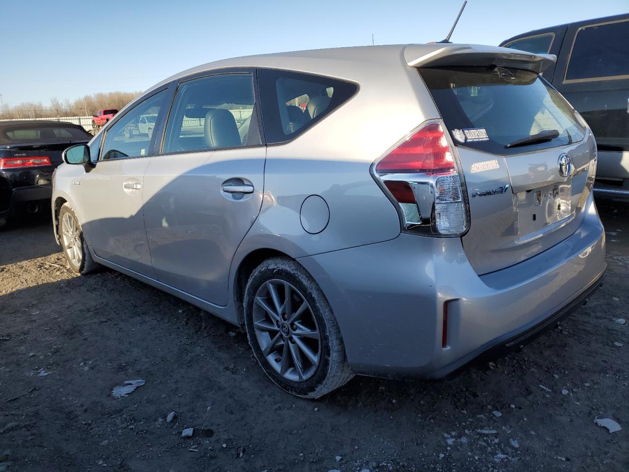 Image 2 of 2017 TOYOTA PRIUS V  2017 with VIN JTDZN3EU7HJ067948