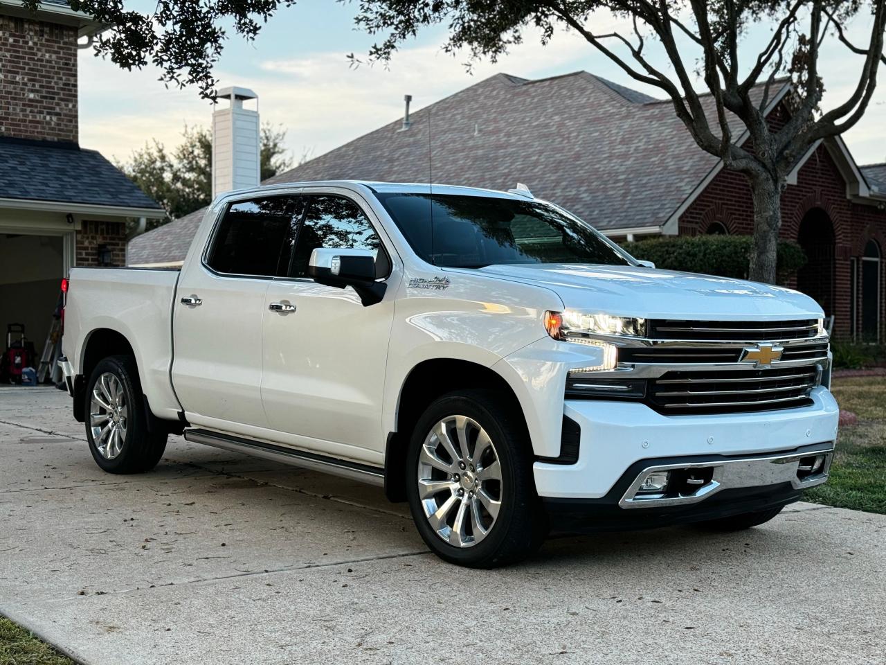 Изображение 1 2021 CHEVROLET SILVERADO K1500 HIGH COUNTRY 2021 с VIN 3GCUYHED4MG205844