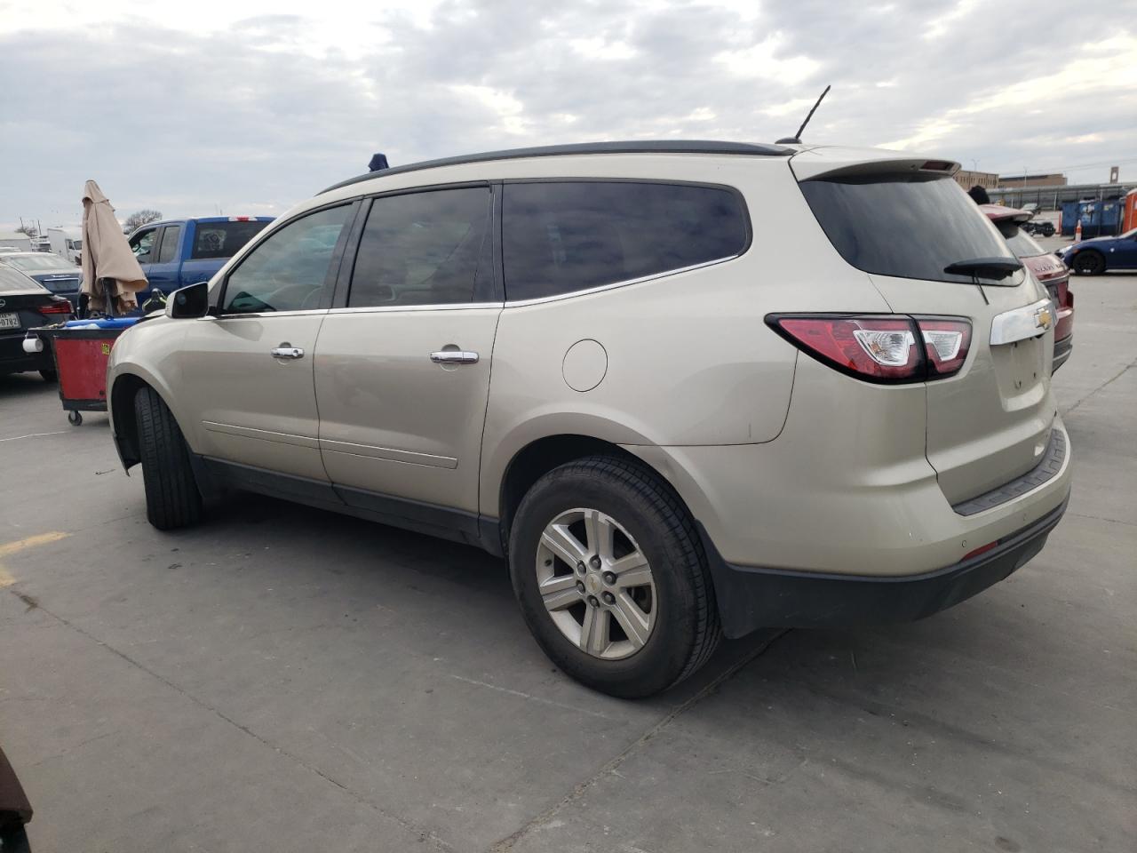 Image 2 of 2014 CHEVROLET TRAVERSE LT 2014 with VIN 1GNKRHKD4EJ294217