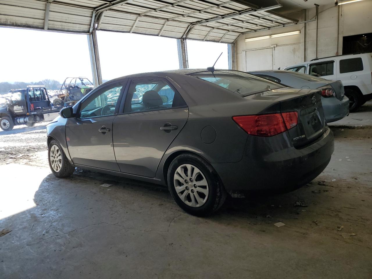 Image 2 of 2013 KIA FORTE EX 2013 with VIN KNAFU4A24D5722857