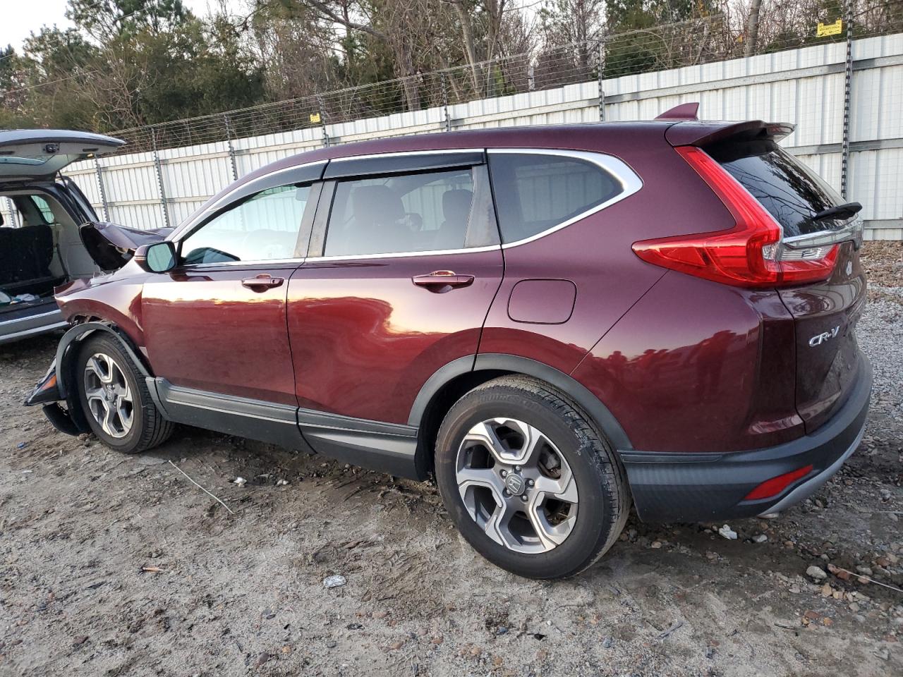 Изображение 2 2018 HONDA CR-V EXL 2018 с VIN 7FARW1H81JE055294