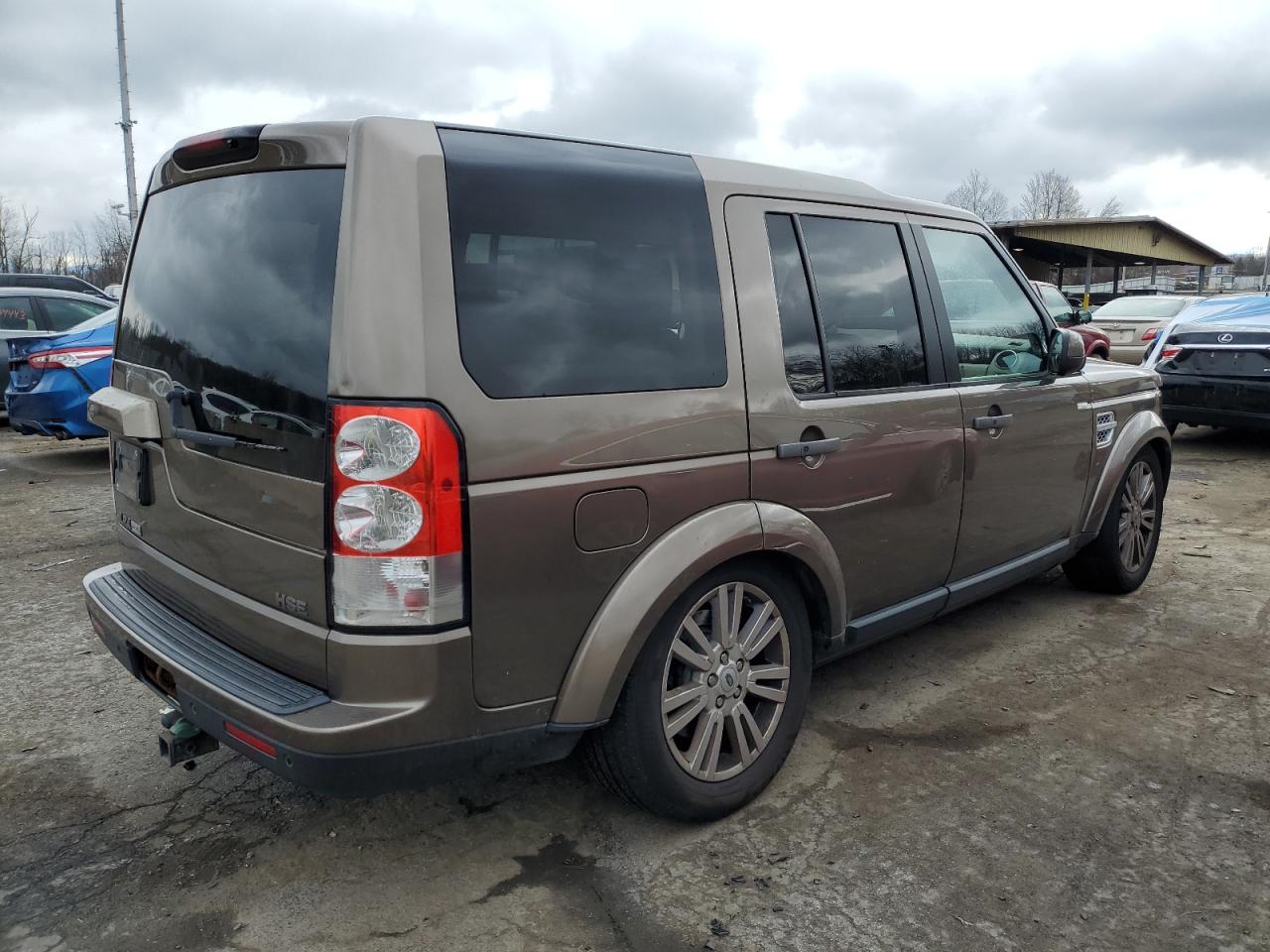 Image 3 of 2012 LAND ROVER LR4 HSE 2012 with VIN SALAG2D45CA603588