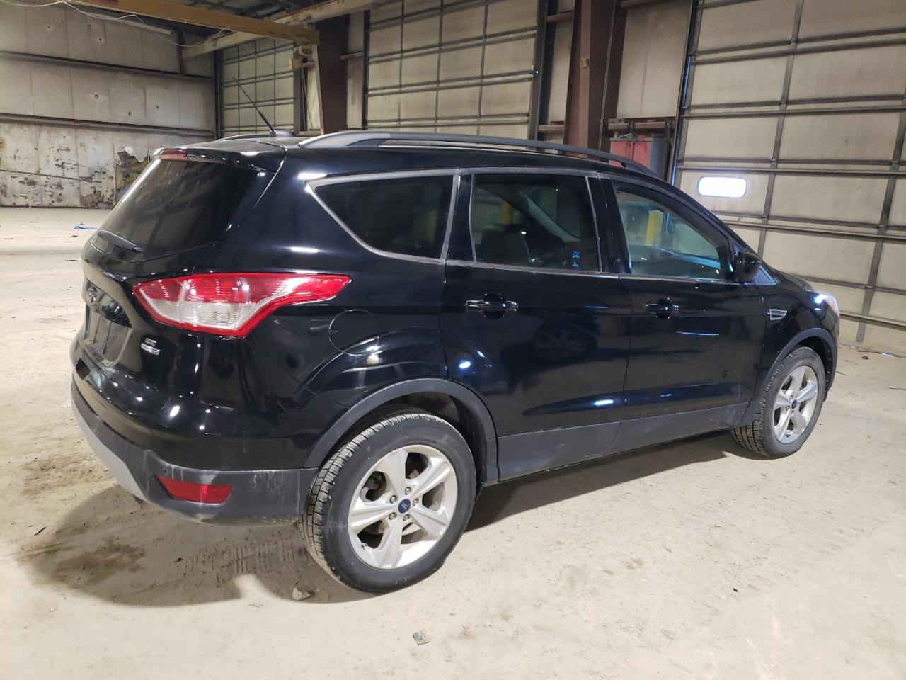 Image 3 of 2016 FORD ESCAPE SE 2016 with VIN 1FMCU9GX4GUC09300