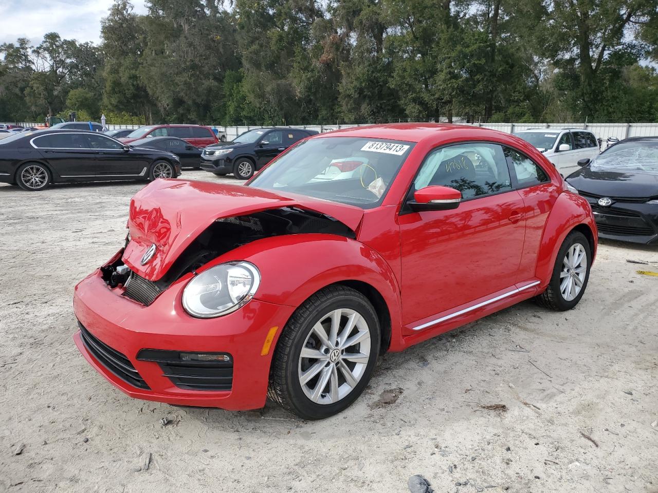 Image 1 of 2018 VOLKSWAGEN BEETLE S 2018 with VIN 3VWFD7AT4JM706528