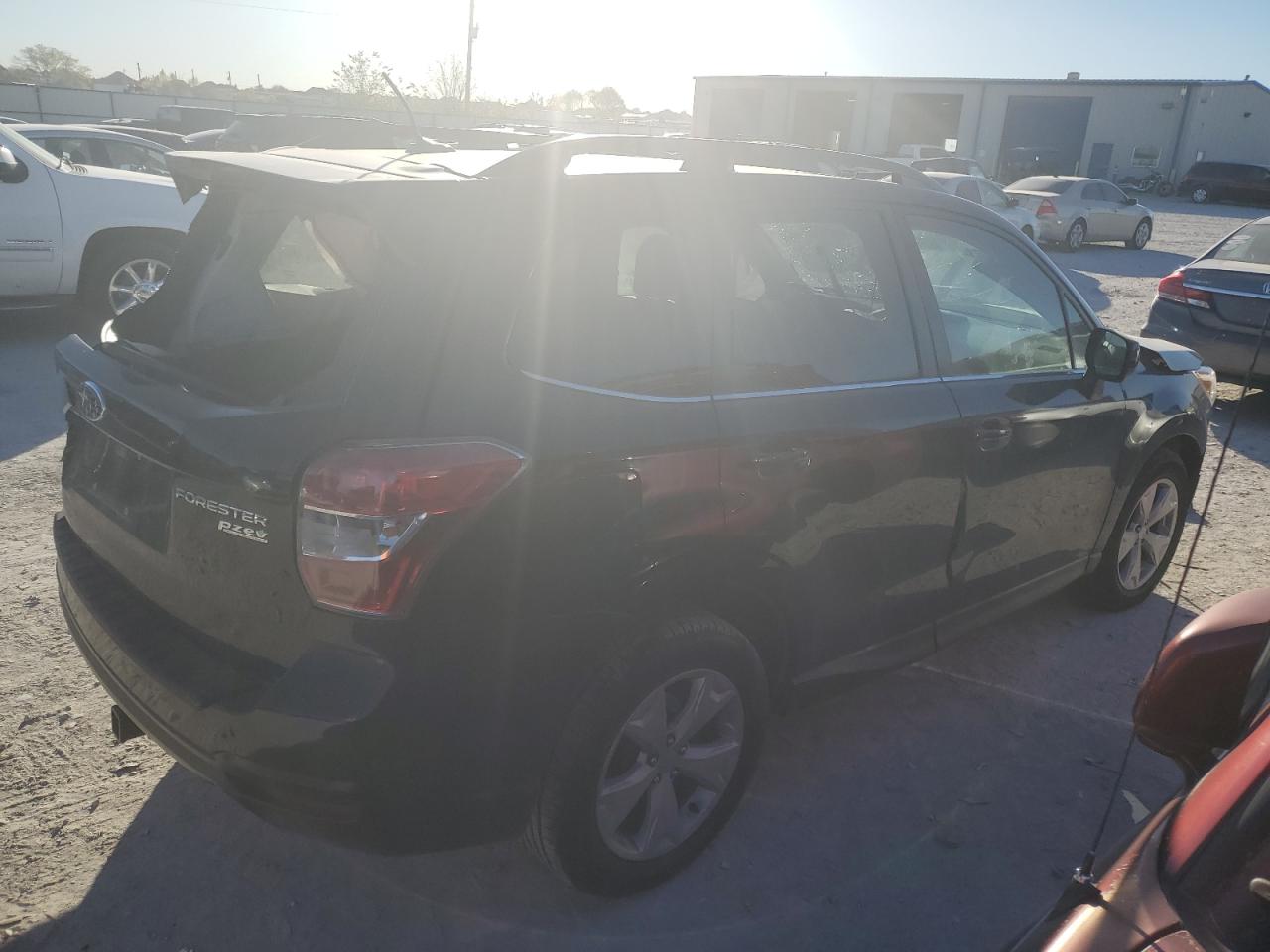 Изображение 3 2015 SUBARU FORESTER 2.5I LIMITED 2015 с VIN JF2SJAKC6FH831713