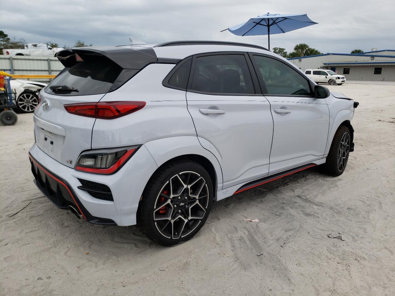 Obraz 3 z 2023 HYUNDAI KONA N BASE 2023 z VIN KM8KH3AC1PU006531