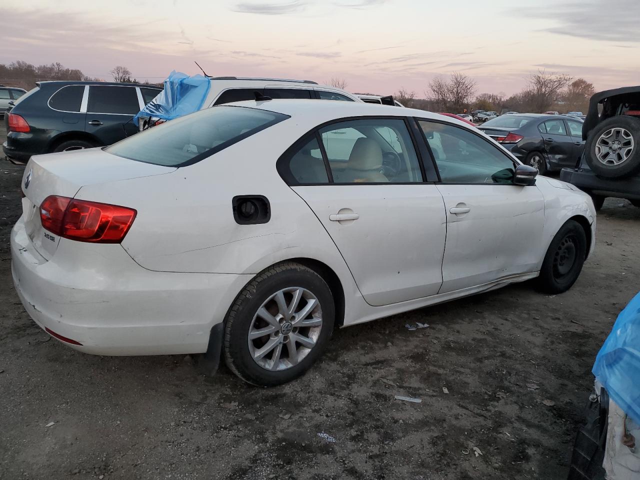 Image 3 of 2012 VOLKSWAGEN JETTA SE 2012 with VIN 3VWDP7AJ2CM007267