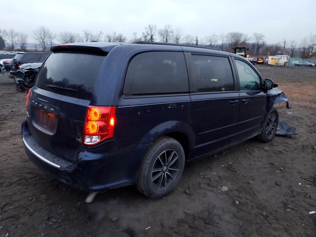 Image 3 of 2017 DODGE GRAND CARAVAN GT 2017 with VIN 2C4RDGEG1HR790632