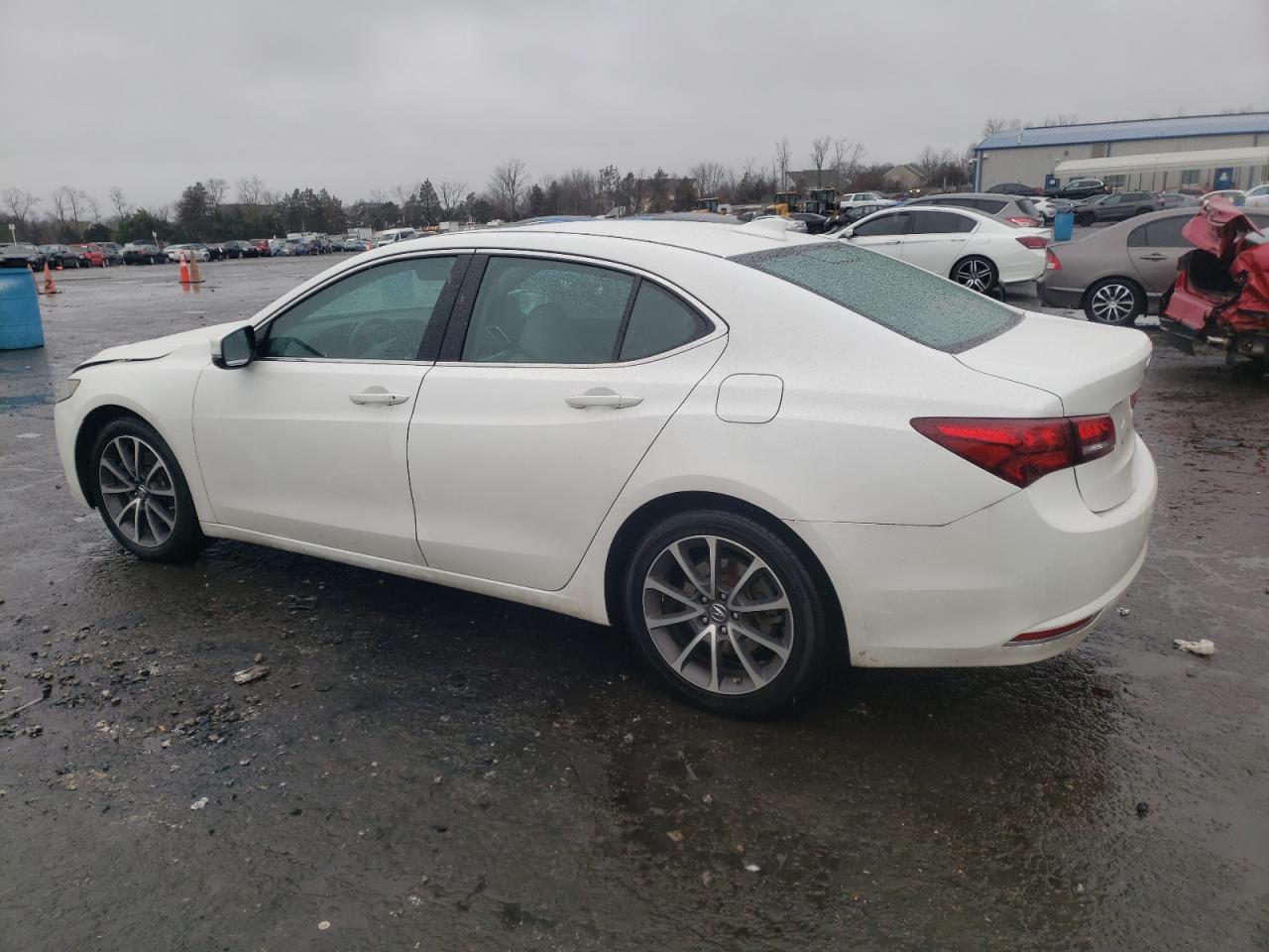 Obraz 2 z 2015 ACURA TLX TECH 2015 z VIN 19UUB2F55FA022378