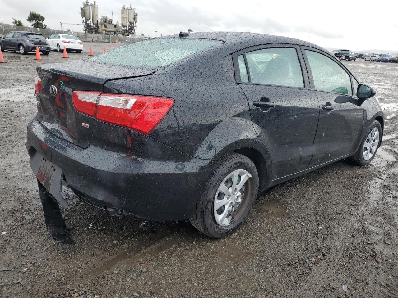 Image 3 of 2017 KIA RIO LX 2017 with VIN KNADM4A34H6041677