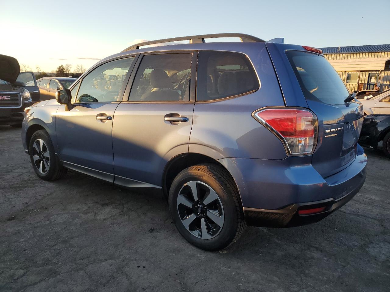 Изображение 2 2018 SUBARU FORESTER 2.5I PREMIUM 2018 с VIN JF2SJAECXJH528745