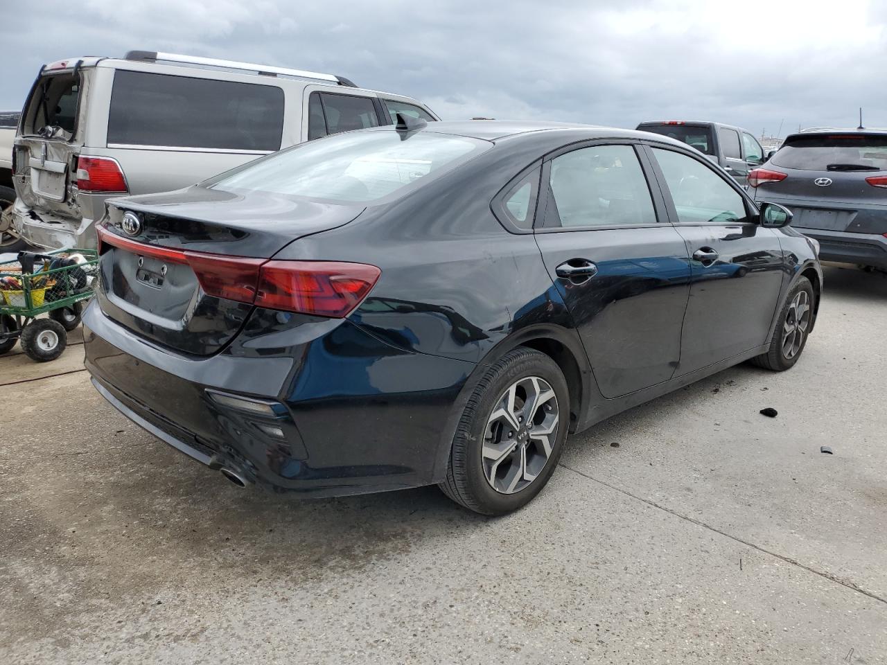 Image 3 of 2021 KIA FORTE FE 2021 with VIN 3KPF24AD6ME407704