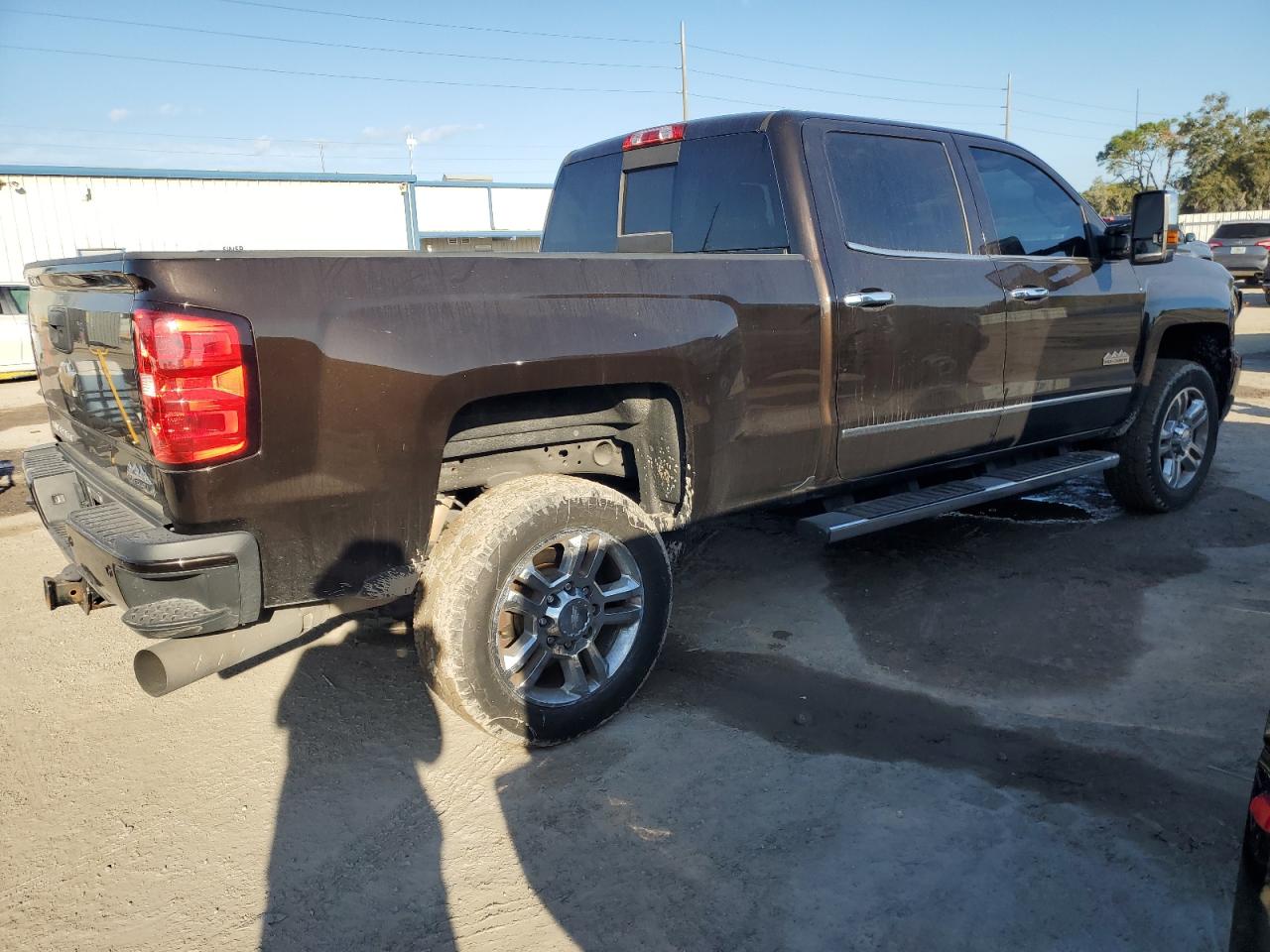 Image 3 of 2018 CHEVROLET SILVERADO K2500 HIGH COUNTRY 2018 with VIN 1GC1KXEY3JF156005