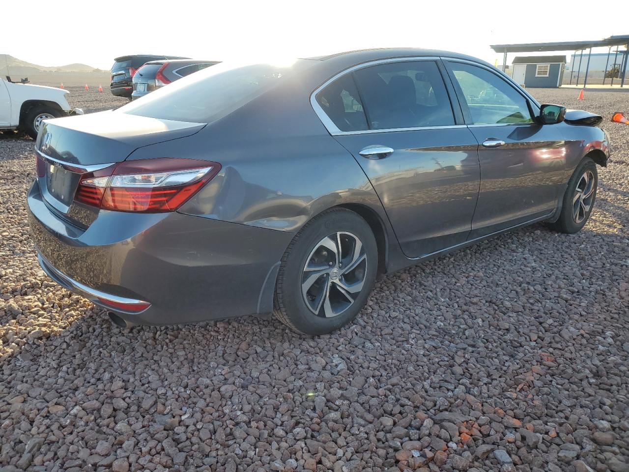 Obraz 3 z 2017 HONDA ACCORD LX 2017 z VIN 1HGCR2F39HA226335