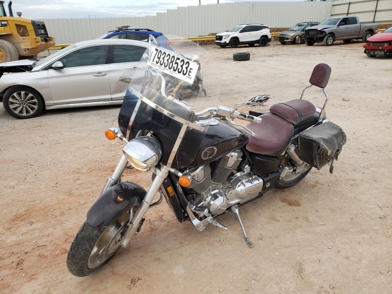 Obraz 2 z 2002 HONDA VTX1800 C 2002 z VIN 1HFSC46032A006442