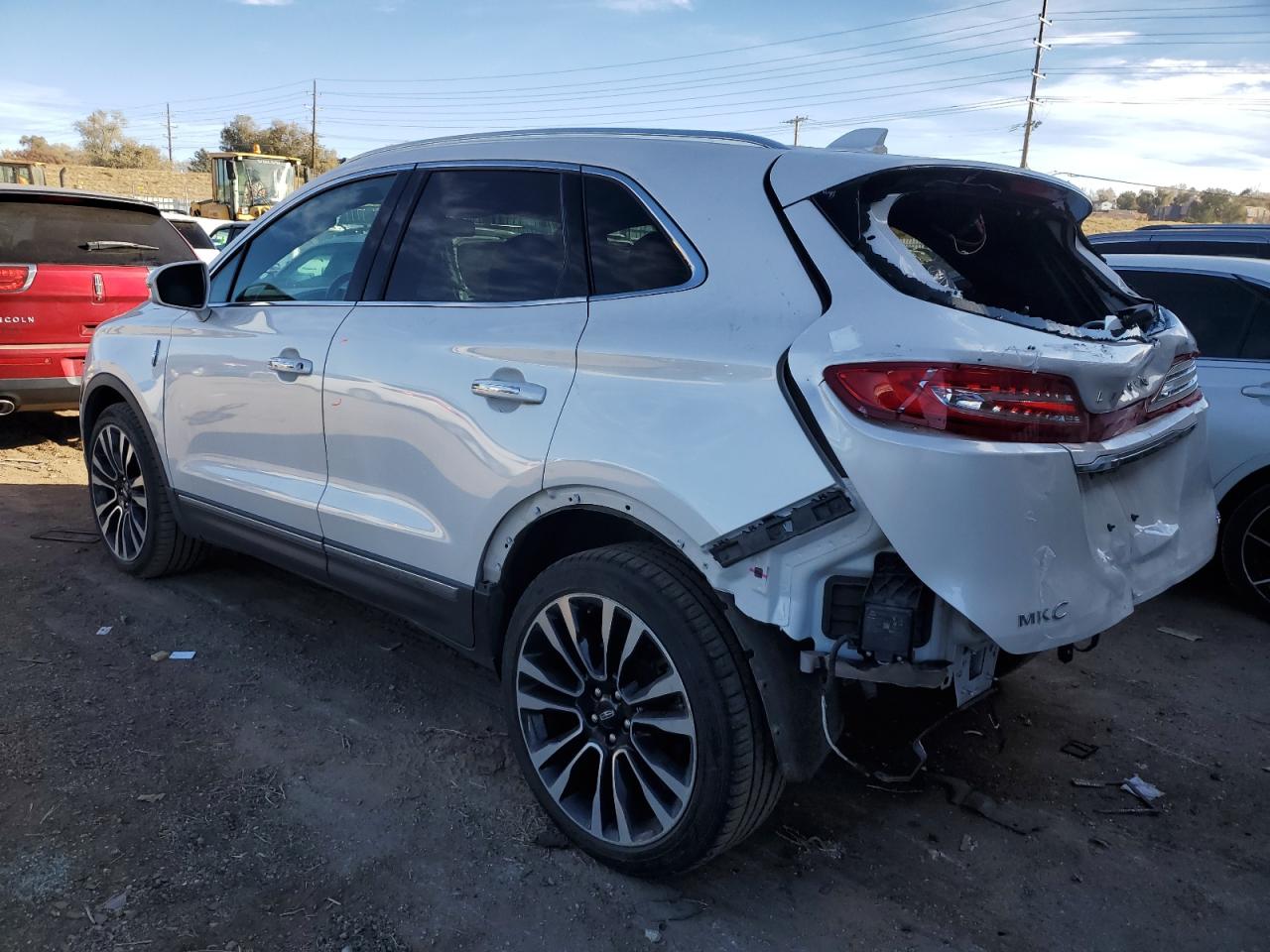 Изображение 2 2019 LINCOLN MKC RESERVE 2019 с VIN 5LMTJ3DH9KUL32499