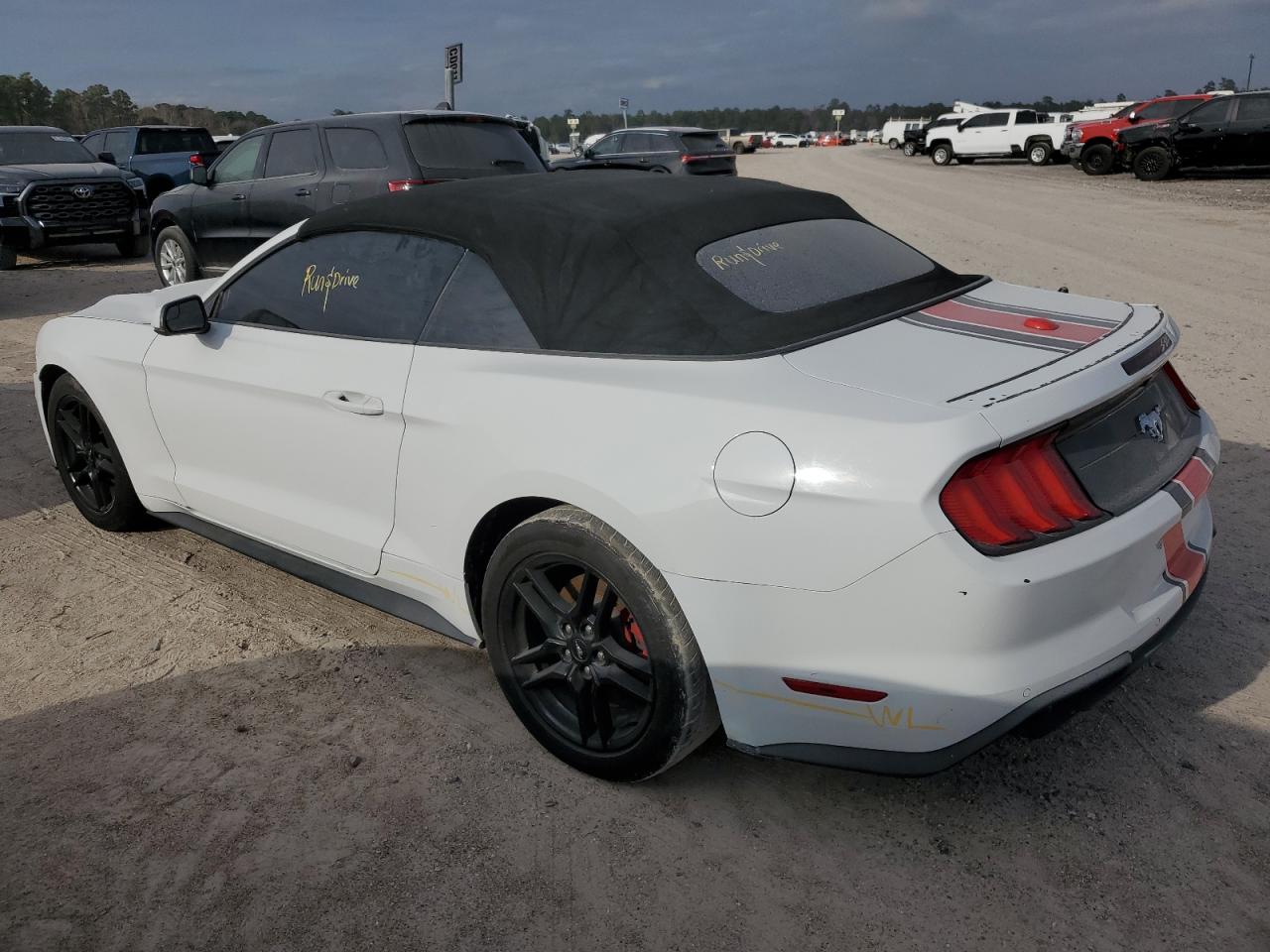 Image 2 of Ford Mustang 2020 with VIN 1FATP8UH3L5113199
