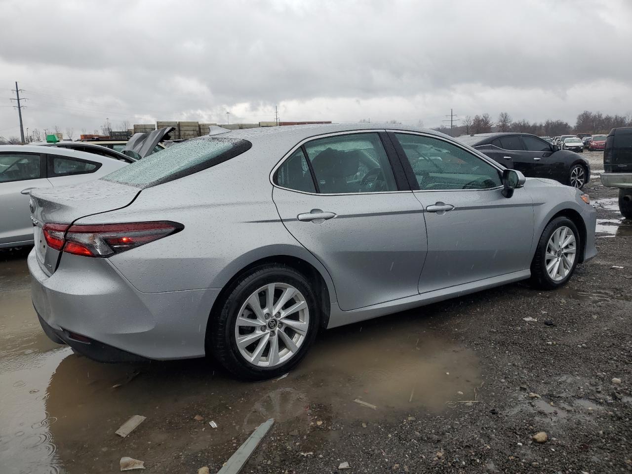 Изображение 3 2022 TOYOTA CAMRY LE 2022 с VIN 4T1R11AK1NU065641