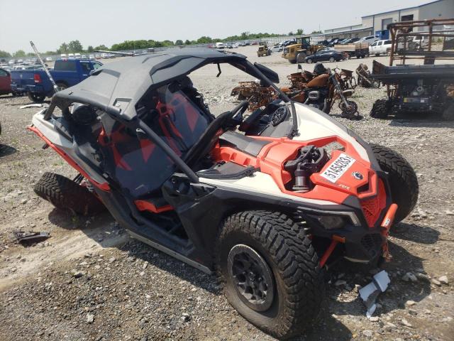 Obraz 1 z 2022 CAN-AM MAVERICK X3 X RC 64 TURBO RR 2022 z VIN 3JBVPAV47NE000453