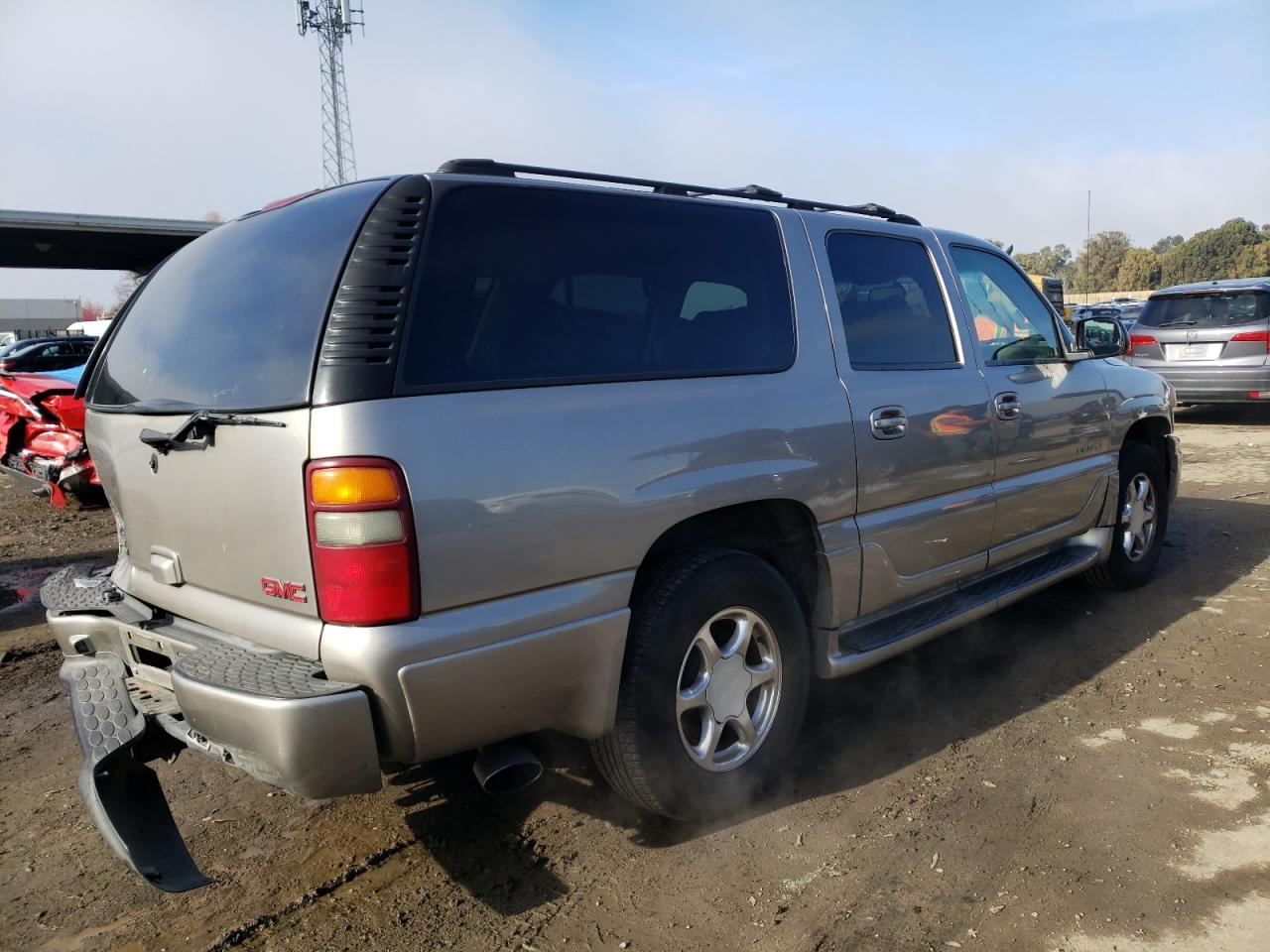 Obraz 3 z 2002 GMC DENALI XL K1500 2002 z VIN 1GKFK66U32J283464