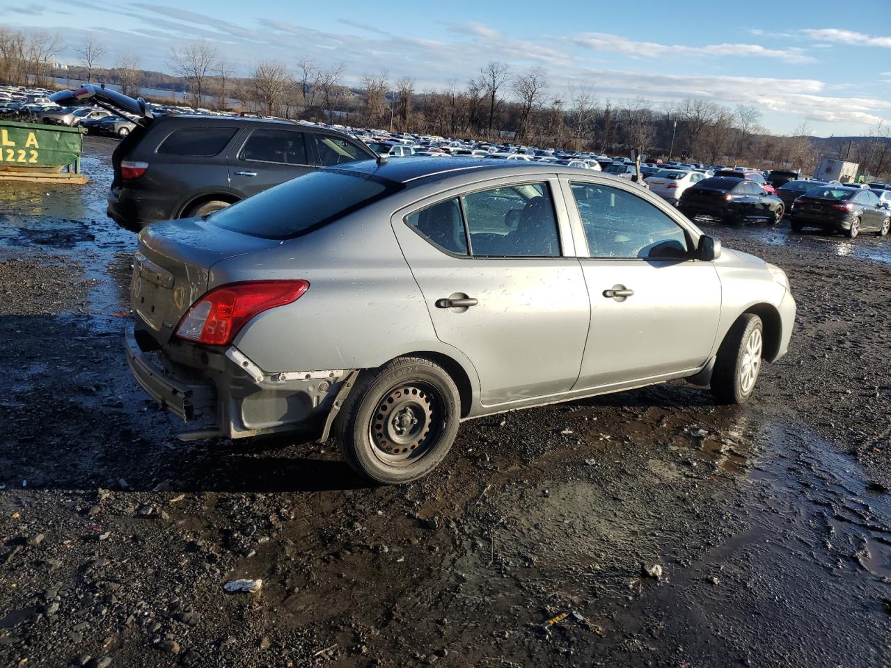 Image 3 of 2013 NISSAN VERSA S 2013 with VIN 3N1CN7AP1DL841372