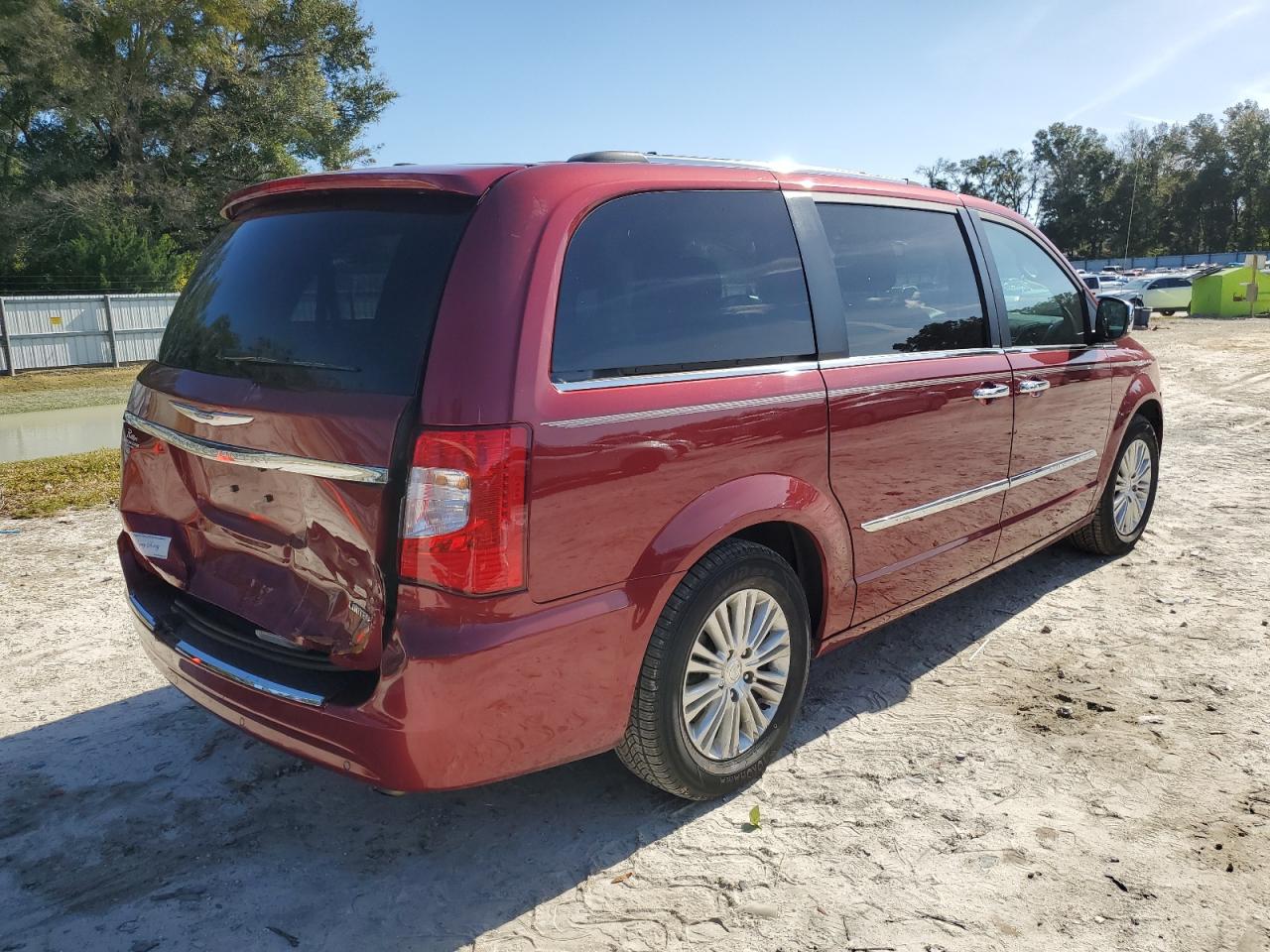 Изображение 3 2012 CHRYSLER TOWN & COUNTRY LIMITED 2012 с VIN 2C4RC1GGXCR362287