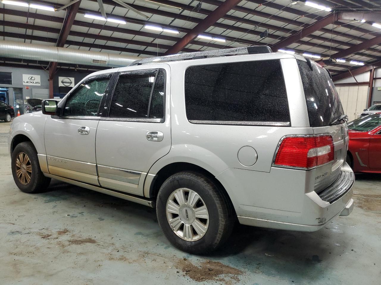 Obraz 2 z 2013 LINCOLN NAVIGATOR  2013 z VIN 5LMJJ2J51DEL03202