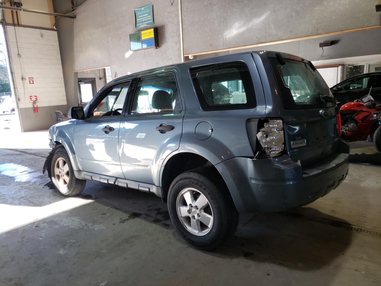 Image 2 of 2010 FORD ESCAPE XLS 2010 with VIN 1FMCU0C77AKB10815