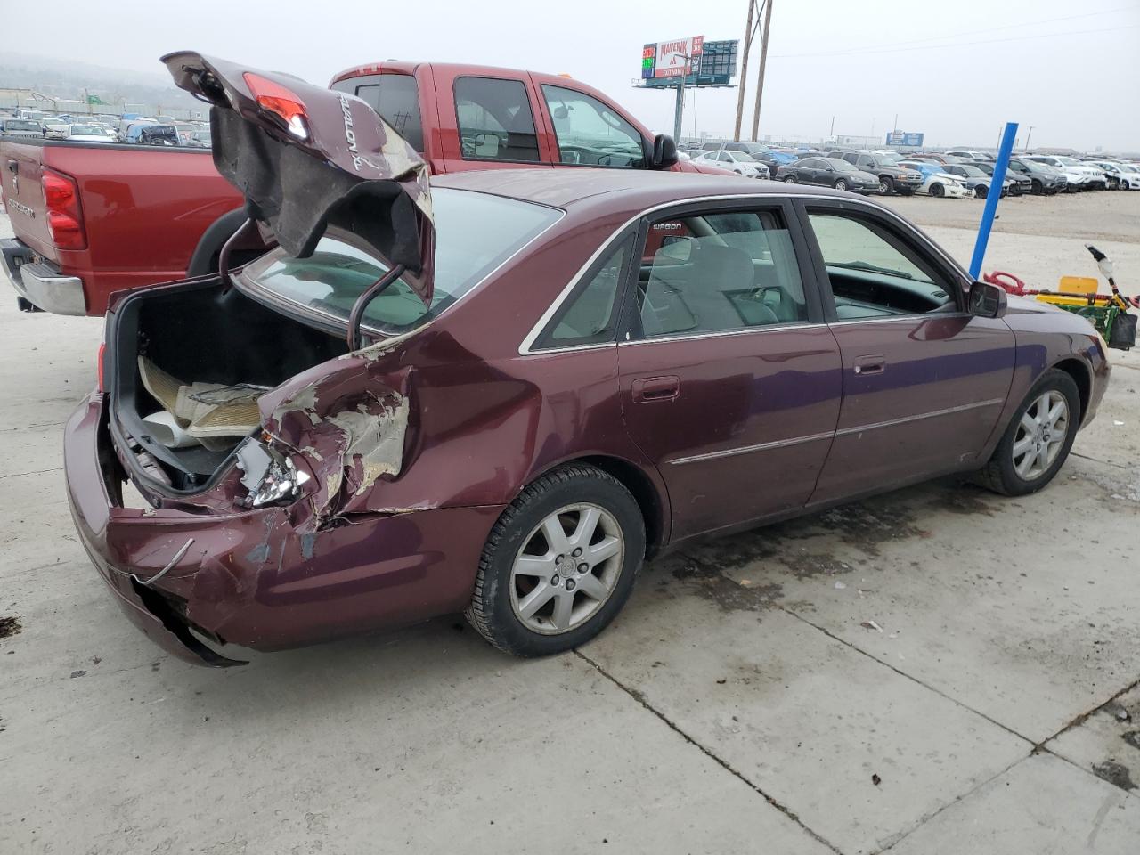 Изображение 3 2003 TOYOTA AVALON XL 2003 с VIN 4T1BF28B73U335015