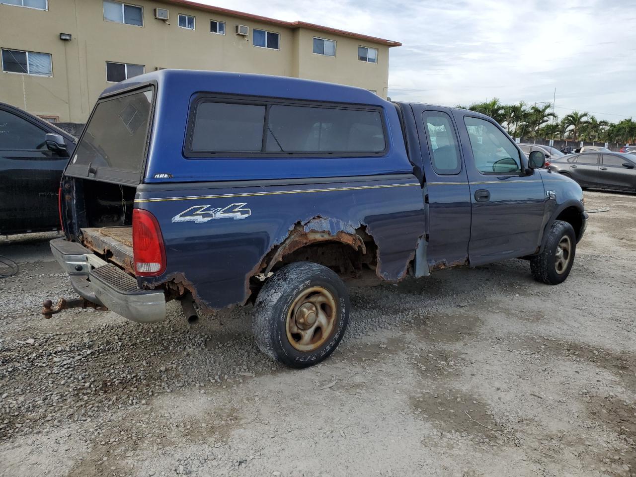 Image 3 of 2003 FORD F150  2003 with VIN 2FTRX18W83CA59330